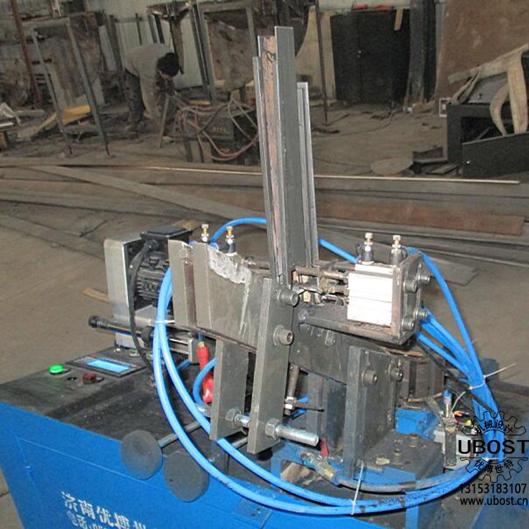 優(yōu)博世特，ubost,鉆孔機，銷軸，螺栓，自動，攻絲機，機械手，非標自動化，設(shè)備，銷軸鉆孔機，螺栓鉆孔機，